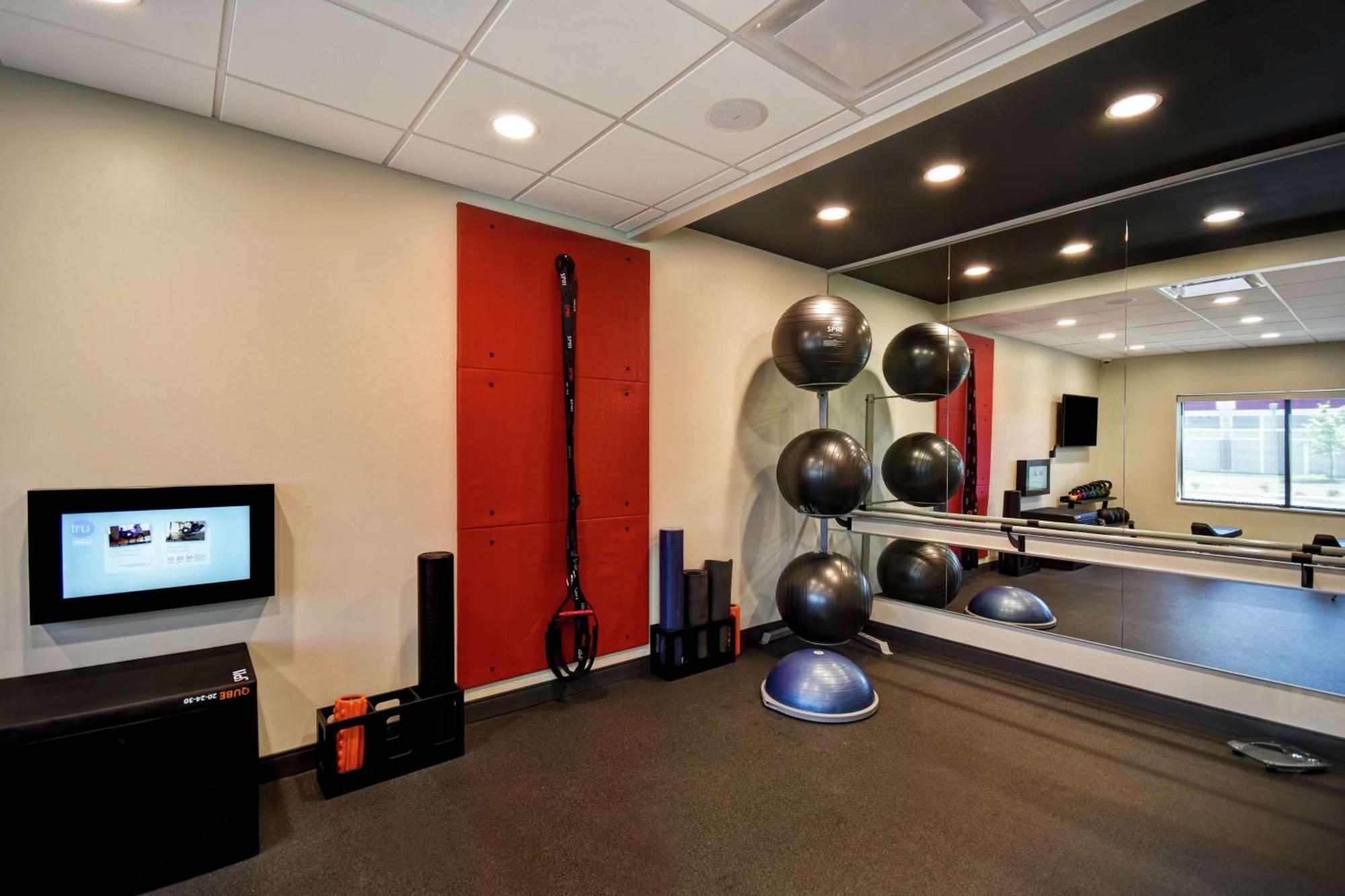 Tru By Hilton Fort Wayne Ngoại thất bức ảnh